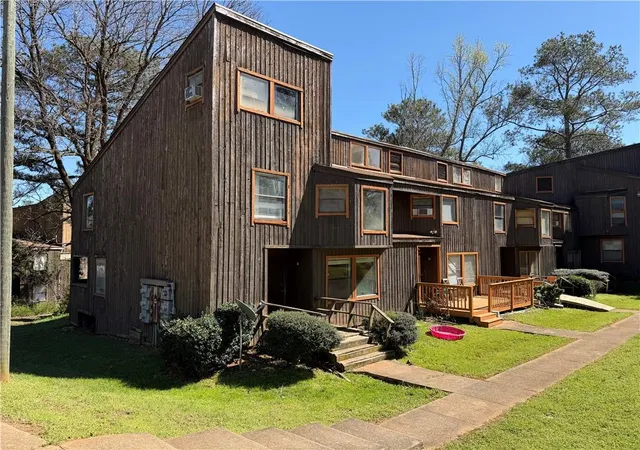 Photo 1 of Townhouse for sale at 2764 Shellbark Rd, Decatur, GA 30035 | MLS# 7835989 | Listing updated on 2026-10-09