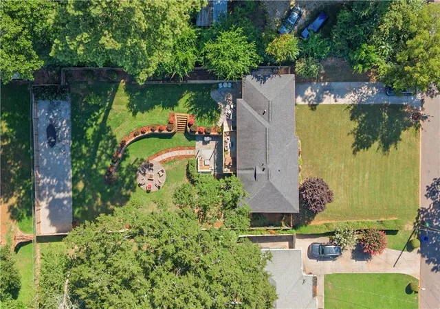 Photo 2 of Single family home for sale at 1370 Willow Pl SE, Atlanta, GA 30316 | MLS# 7834572 | Listing updated on 2026-09-11