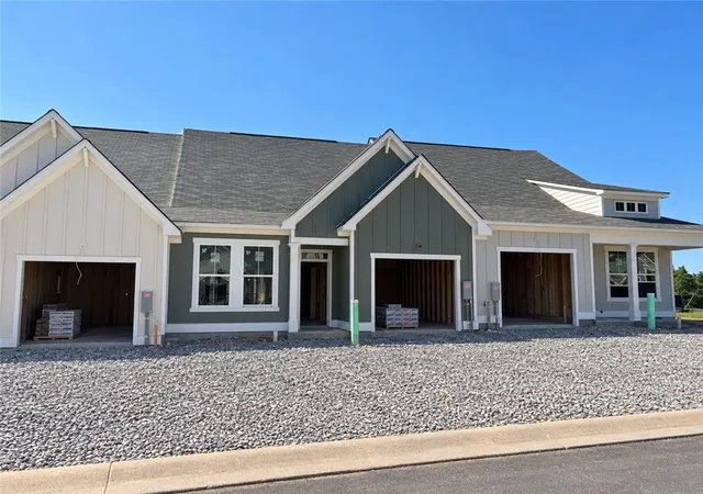 Townhouse for sale at 111 Harmony Cir, Cartersville, GA 30120 | MLS# 7832448