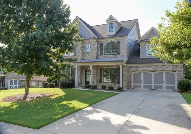 Photo 1 of Single family home for sale at 620 Hunters Grv Ct, Buford, GA 30518 | MLS# 7837617 | Listing updated on 2026-10-05