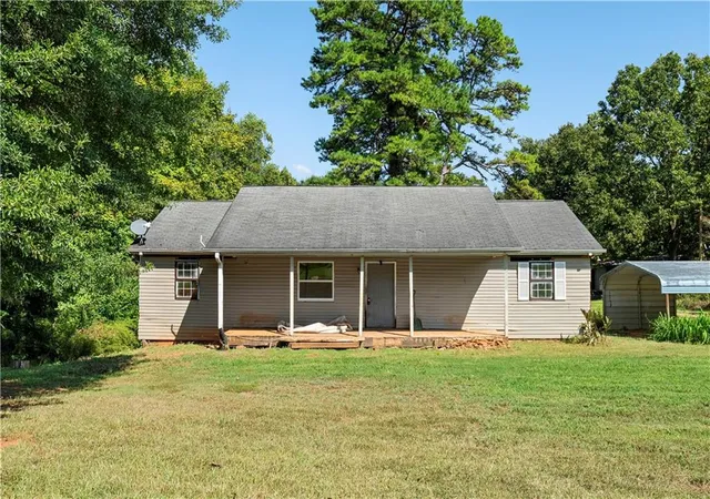 Photo 1 of Sale Pending at 350 Mitchell Rd, Maysville, GA 30558 | MLS# 7837473 | Listing updated on 2026-10-09