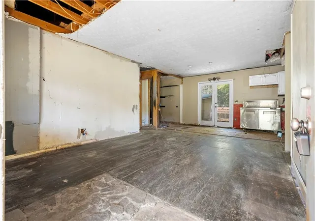 Photo 2 of Sale Pending at 350 Mitchell Rd, Maysville, GA 30558 | MLS# 7837473 | Listing updated on 2026-10-09