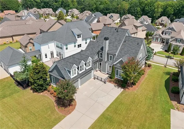 Photo 2 of Single family home for sale at 2420 Green Mountain Dr, Braselton, GA 30517 | MLS# 7831809 | Listing updated on 2026-09-05
