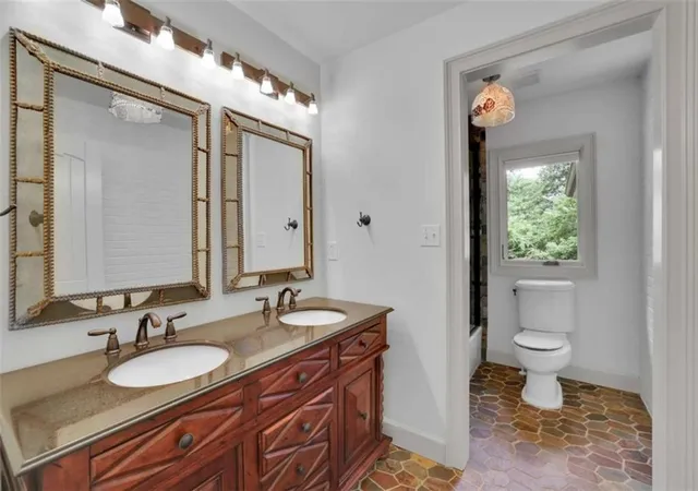 Photo 4 of Sale Pending at 14240 Birmingham Hwy, Alpharetta, GA 30004 | MLS# 7831811 | Listing updated on 2026-09-10