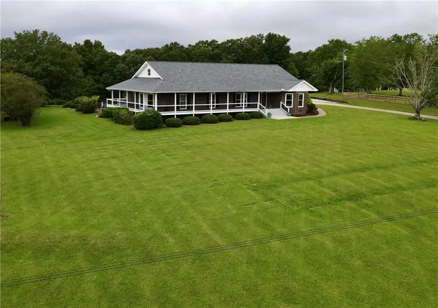 Photo 3 of Sale Pending at 2199 Horsley Ml Rd, Carrollton, GA 30116 | MLS# 7844163 | Listing updated on 2026-10-08