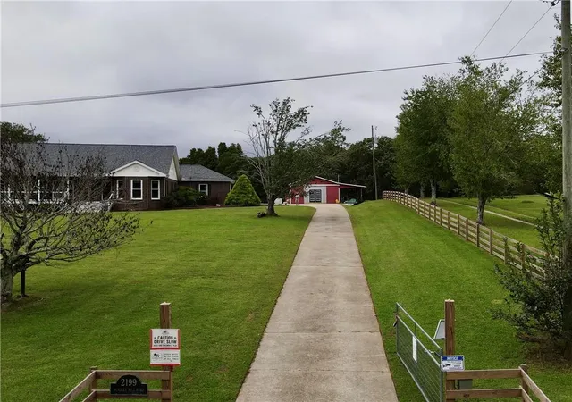 Photo 4 of Sale Pending at 2199 Horsley Ml Rd, Carrollton, GA 30116 | MLS# 7844163 | Listing updated on 2026-10-08
