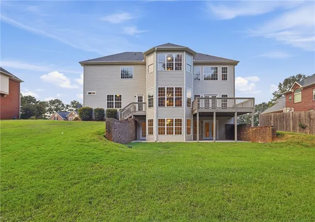 Photo 4 of Single family home for sale at 318 Hamilton Dr, Conyers, GA 30094 | MLS# 7844944 | Listing updated on 2026-09-26
