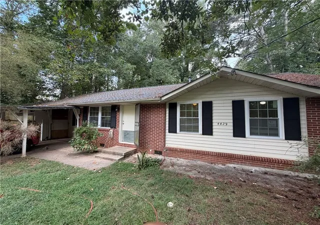 Photo 2 of Single family home for sale at 4429 Glade Rd, Forest Park, GA 30297 | MLS# 7833600 | Listing updated on 2026-09-06