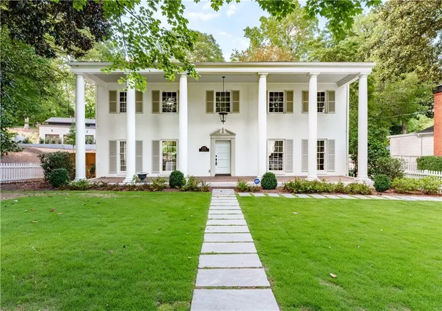 Photo 2 of Single family home for sale at 272 Camden Rd NE, Atlanta, GA 30309 | MLS# 7853819 | Listing updated on 2026-10-30