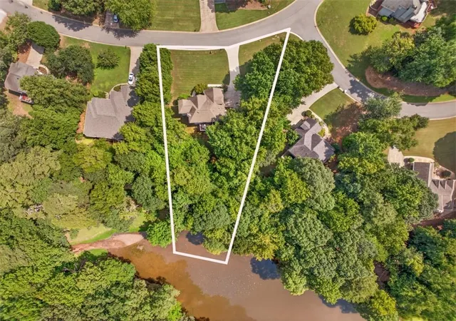 Photo 3 of Single family home for sale at 1705 Redbud Wy, Cumming, GA 30041 | MLS# 7826441 | Listing updated on 2026-10-24