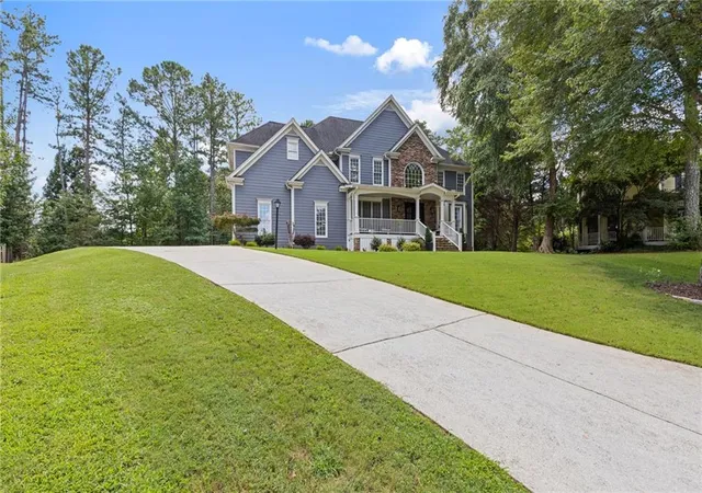 Photo 4 of Single family home for sale at 685 Red Sunset Cir, Powder Springs, GA 30127 | MLS# 7834080 | Listing updated on 2026-09-19