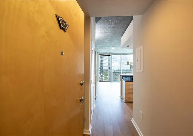 Photo 2 of Condo for sale at 3324 Peachtree Rd NE #1717, Atlanta, GA 30326 | MLS# 7836084 | Listing updated on 2026-09-12