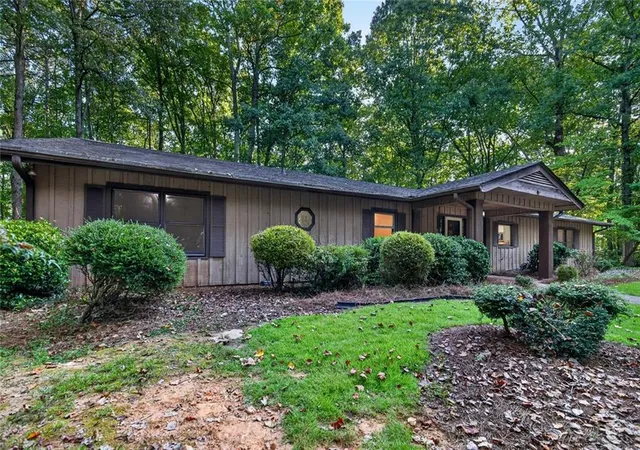 Photo 2 of Single family home for sale at 536 Adams Rd, Fayetteville, GA 30214 | MLS# 7835065 | Listing updated on 2026-09-11