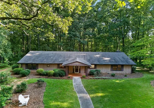 Photo 4 of Single family home for sale at 536 Adams Rd, Fayetteville, GA 30214 | MLS# 7835065 | Listing updated on 2026-09-11
