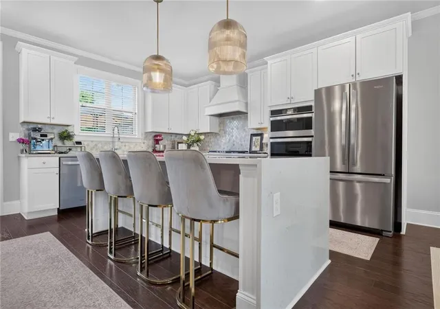Photo 3 of Townhouse for sale at 1040 Aster Rd, Roswell, GA 30076 | MLS# 7835550 | Listing updated on 2026-09-11