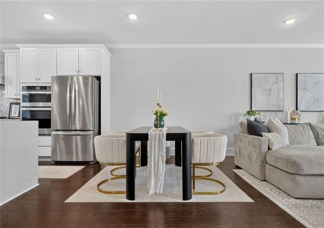 Photo 4 of Townhouse for sale at 1040 Aster Rd, Roswell, GA 30076 | MLS# 7835550 | Listing updated on 2026-09-11