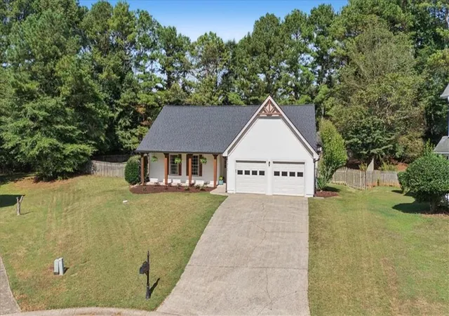 Photo 3 of Sale Pending at 4810 Augustus Ct, Woodstock, GA 30188 | MLS# 7833771 | Listing updated on 2026-09-29