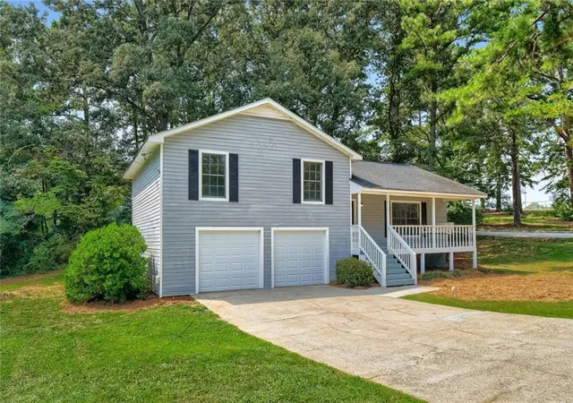 Photo 2 of Single family home for sale at 6831 Cedar Dr, Riverdale, GA 30296 | MLS# 7832570 | Listing updated on 2026-09-04