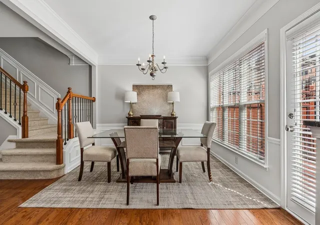 Photo 2 of Townhouse for sale at 3363 Cumberland Clb Dr, Atlanta, GA 30339 | MLS# 7855324 | Listing updated on 2026-10-17