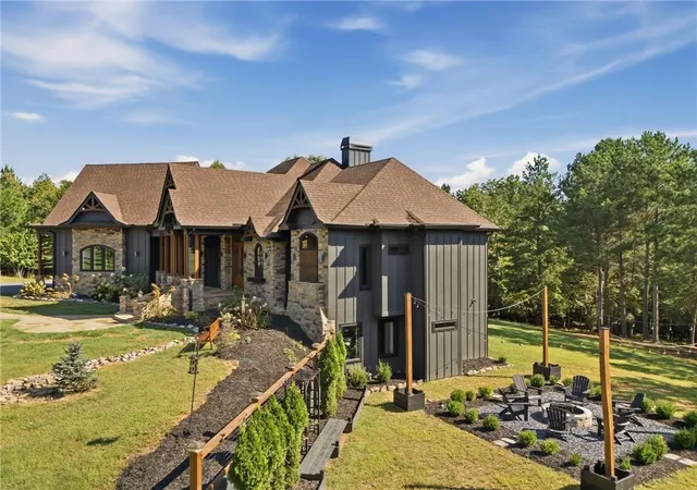 Photo 3 of Single family home for sale at 255 Water Oak Ln, Blairsville, GA 30512 | MLS# 7839736 | Listing updated on 2026-09-29