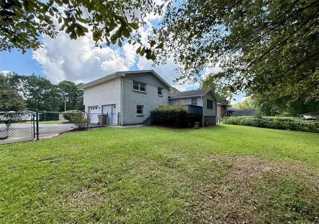 Photo 4 of Single family home for sale at 6641 Londonderry Dr, Morrow, GA 30260 | MLS# 7830457 | Listing updated on 2026-09-06