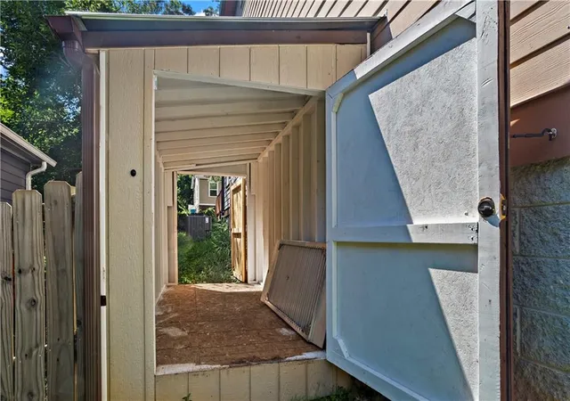Photo 23 of Single family home for sale at 1079 Sims St Sw, Atlanta, GA 30310 | MLS# 7831738 | Listing updated on 2026-09-11