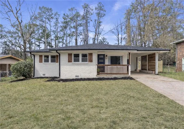 Single family home for sale at 4027 Lindsey Dr, Decatur, GA 30035 | MLS# 7844074
