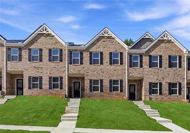 Photo 2 of Townhouse for sale at 3639 Pkwy James Dr, Snellville, GA 30039 | MLS# 7833371 | Listing updated on 2026-09-20