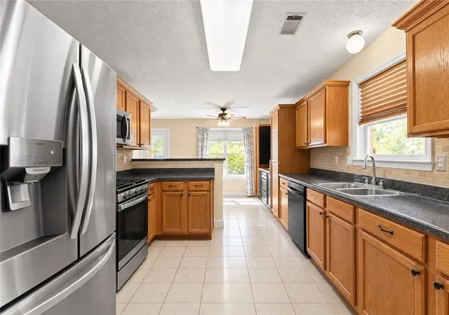 Photo 2 of Sale Pending at 226 Oceanliner Dr, Winder, GA 30680 | MLS# 7800399 | Listing updated on 2026-10-30