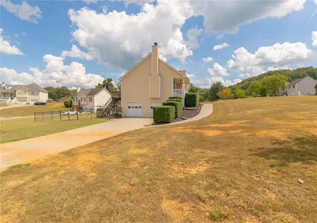 Photo 3 of Single family home for sale at 2 Court Xing, Adairsville, GA 30103 | MLS# 7837009 | Listing updated on 2026-09-21