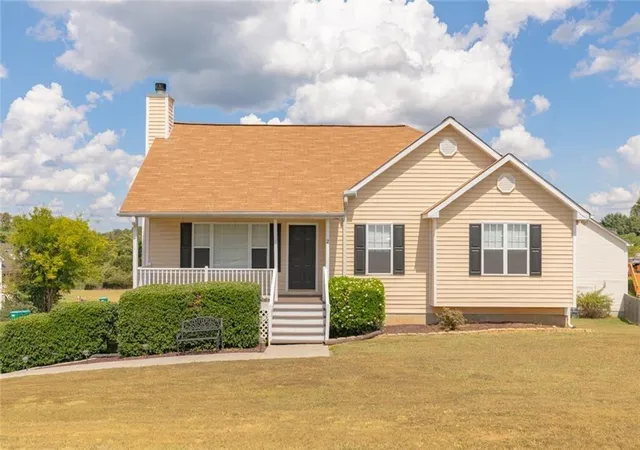 Photo 4 of Single family home for sale at 2 Court Xing, Adairsville, GA 30103 | MLS# 7837009 | Listing updated on 2026-09-21
