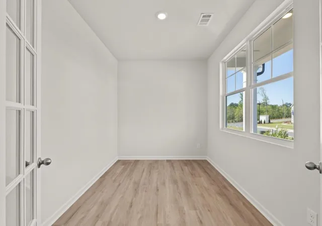 Photo 3 of Sale Pending at 3881 Donetta Dr, Atlanta, GA 30349 | MLS# 7786568 | Listing updated on 2026-10-06