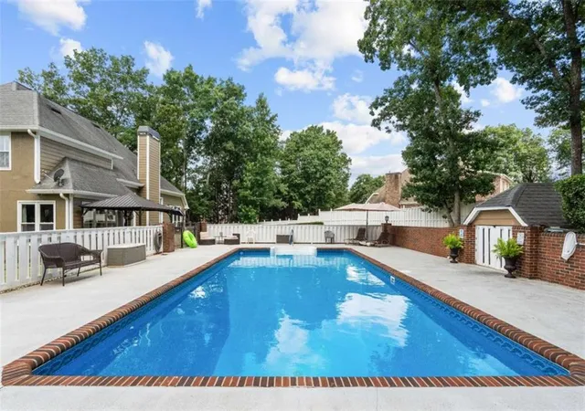 Photo 2 of Single family home for sale at 34 Hickory Glen, Villa Rica, GA 30180 | MLS# 7860381 | Listing updated on 2026-10-29