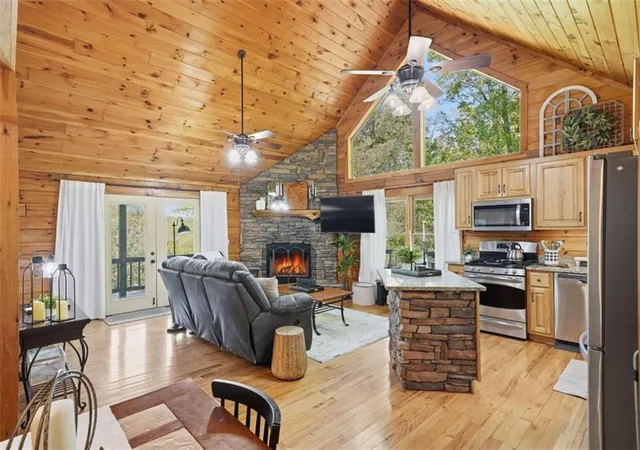 Photo 4 of Single family home for sale at 288 Kim Bolton Dr, Morganton, GA 30560 | MLS# 7843960 | Listing updated on 2026-09-29
