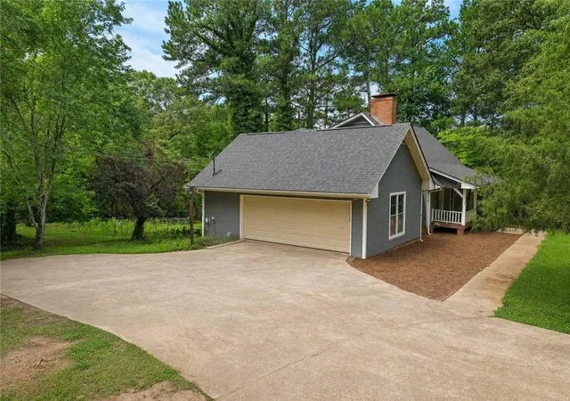 Photo 2 of Single family home for sale at 280 Wilson Dr, Mcdonough, GA 30252 | MLS# 7832008 | Listing updated on 2026-09-06