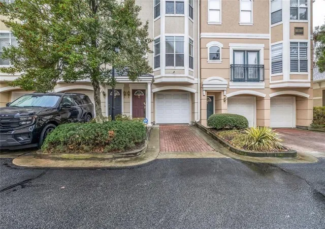 Photo 2 of Townhouse for sale at 375 Highland Ave Ne #1002, Atlanta, GA 30312 | MLS# 7797975 | Listing updated on 2026-09-08