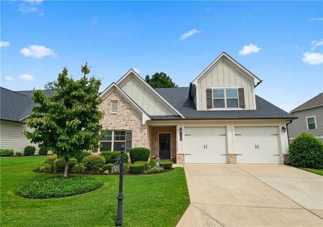 Photo 1 of Single family home for sale at 1725 Nestledown Dr, Cumming, GA 30040 | MLS# 7831565 | Listing updated on 2026-10-13