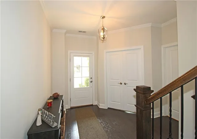 Photo 3 of Single family home for sale at 1725 Nestledown Dr, Cumming, GA 30040 | MLS# 7831565 | Listing updated on 2026-10-13