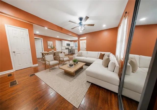 Photo 2 of Single family home for sale at 2123 Rachael St, Atlanta, GA 30315 | MLS# 7830325 | Listing updated on 2026-09-03