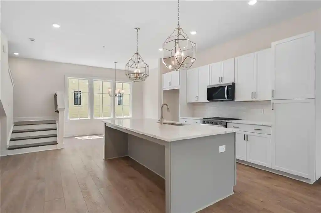 Listing Photo 1 - Condo for sale in 926 Hughley Cir located at 926 Hughley Cir, Atlanta, GA 30316 - Unit 926 Hughley Cir