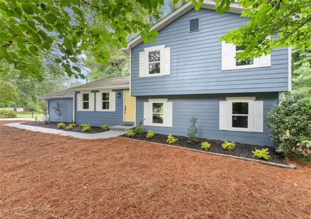 Photo 2 of Single family home for sale at 381 Plantation Blvd, Lawrenceville, GA 30046 | MLS# 7833835 | Listing updated on 2026-09-08