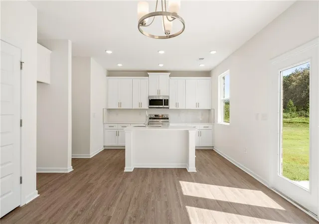 Photo 4 of Single family home for sale at 8135 Pine Ridge Rd, Fairburn, GA 30213 | MLS# 7833693 | Listing updated on 2026-10-29