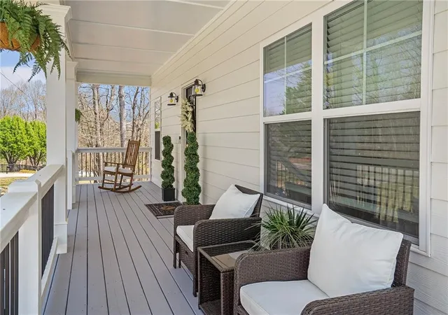 Photo 2 of Sale Pending at 5234 Laurel Ln, Gainesville, GA 30506 | MLS# 7742990 | Listing updated on 2026-10-31