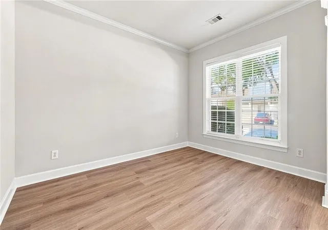 Photo 4 of Sale Pending at 10 Hemingbrough Way, Johns Creek, GA 30022 | MLS# 7833345 | Listing updated on 2026-10-03