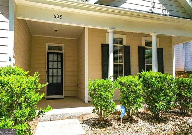 Photo 2 of Single family home for sale at 608 Brookwater Dr, Stockbridge, GA 30281 | MLS# 7832145 | Listing updated on 2026-09-04