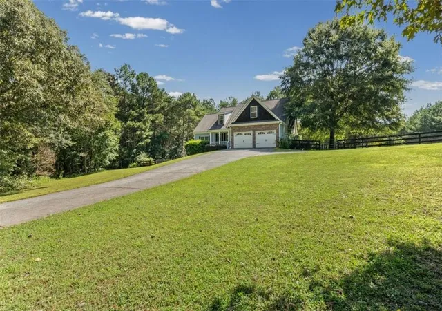Photo 4 of Single family home for sale at 479 Iron Hl Rd, Taylorsville, GA 30178 | MLS# 7830073 | Listing updated on 2026-09-26