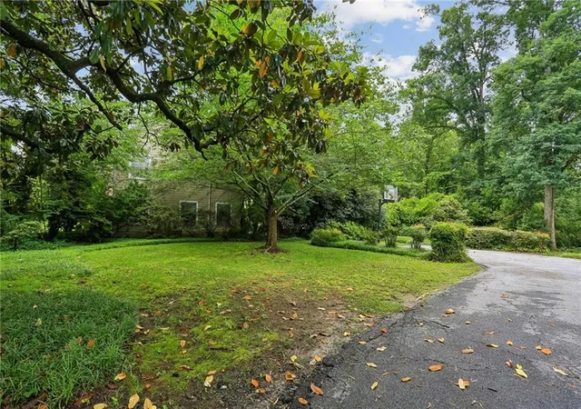 Photo 3 of Single family home for sale at 3648 Kingsboro Rd Ne, Atlanta, GA 30319 | MLS# 7840379 | Listing updated on 2026-10-23