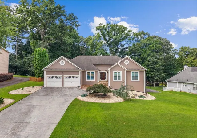 Photo 2 of Single family home for sale at 6023 Wyndham Woods Dr, Powder Springs, GA 30127 | MLS# 7835726 | Listing updated on 2026-09-11