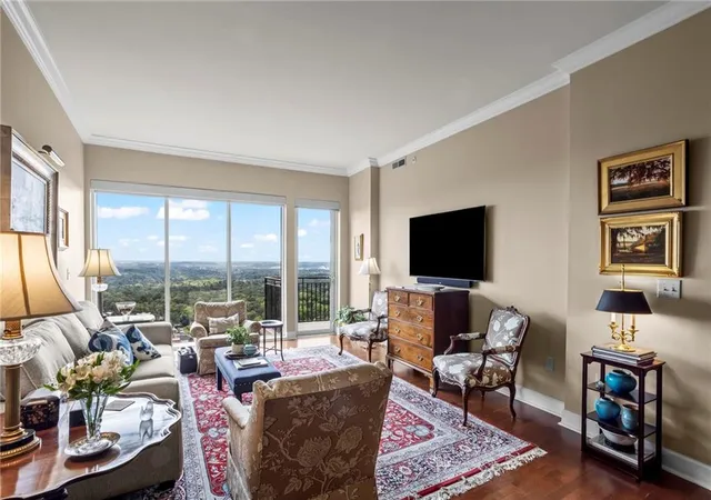 Listing Photo 1 - Condo for sale in building located at 2950 Mount Wilkinson Pkwy Se, Atlanta, GA 30339 - Unit #812
