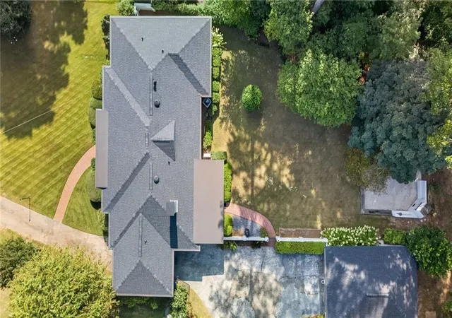 Photo 2 of Single family home for sale at 3199 Wynn Dr, Avondale Estates, GA 30002 | MLS# 7832863 | Listing updated on 2026-09-13